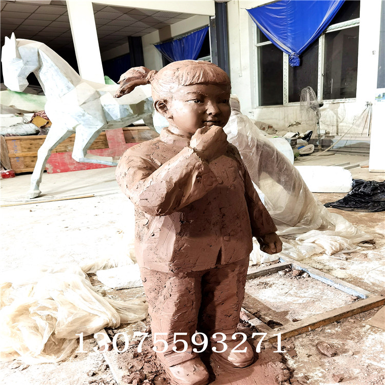 合肥雕塑公司：玻璃钢雕塑主要性能