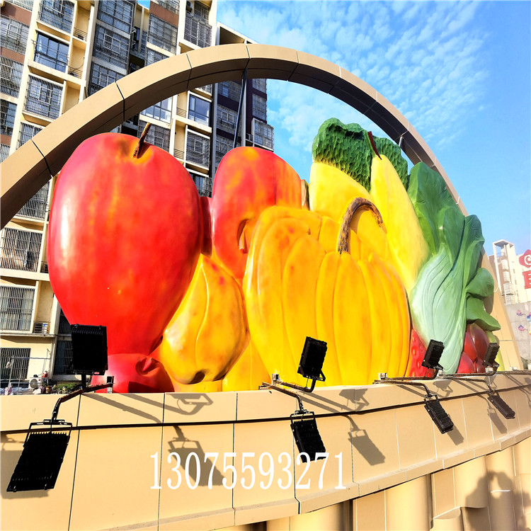 合肥雕塑公司：采取什么措施才能避免璃钢浮雕变形？